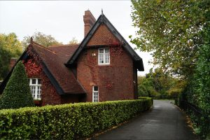 How to Rent a House in Ireland from Pakistan: A Complete Guide to Standing Out as a Tenant