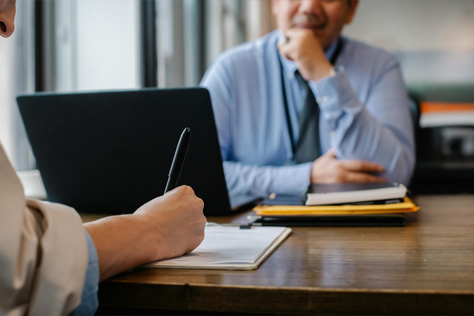 How to Apply for a Rental Without Looking Desperate