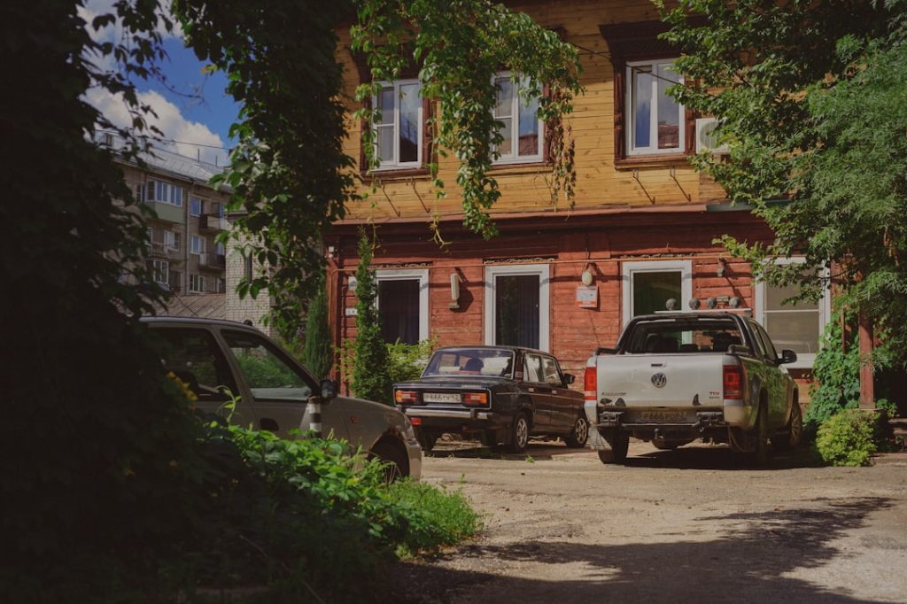 Tenantin.ie vs Traditional Renting in Dublin 15: What’s Better?